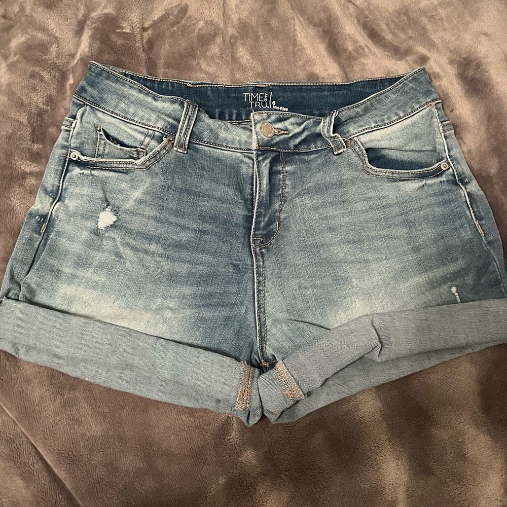 Time and Tru denim shorts